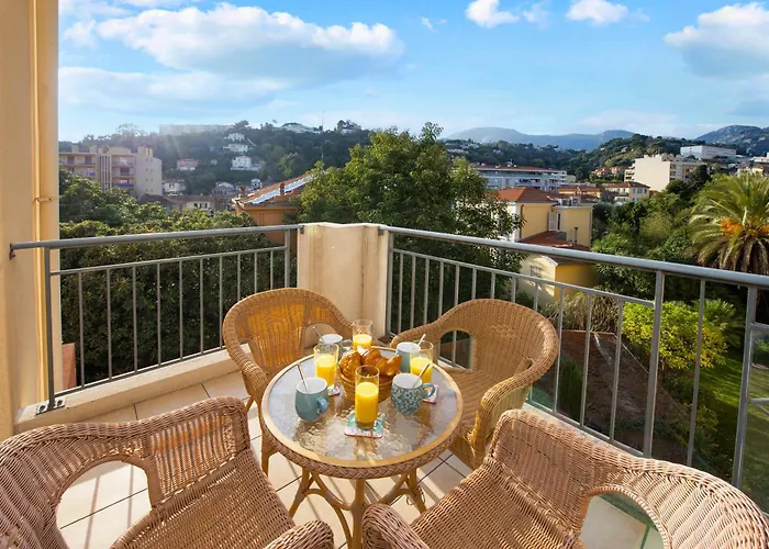 Melanie - Agreable 3 Pieces - Centre - Parking * Menton