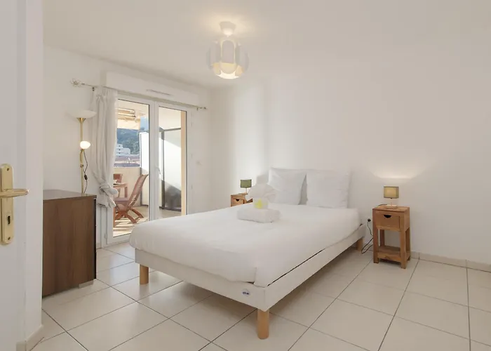 Appartement Melanie - Agreable 3 Pieces - Centre - Parking Menton