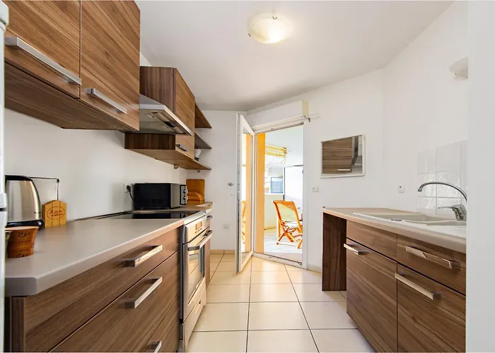 Melanie - Agreable 3 Pieces - Centre - Parking * Menton