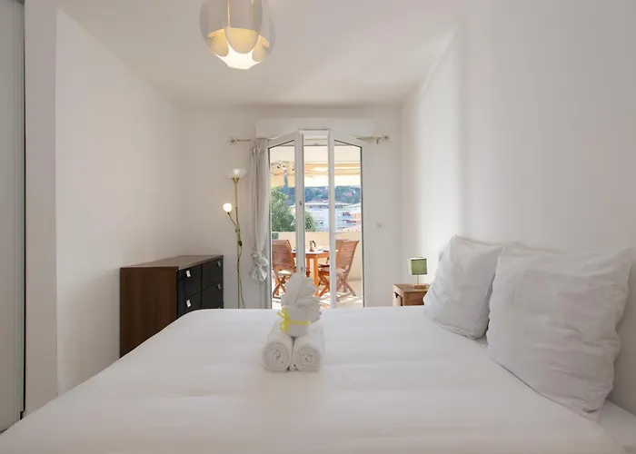 Melanie - Agreable 3 Pieces - Centre - Parking Apartment